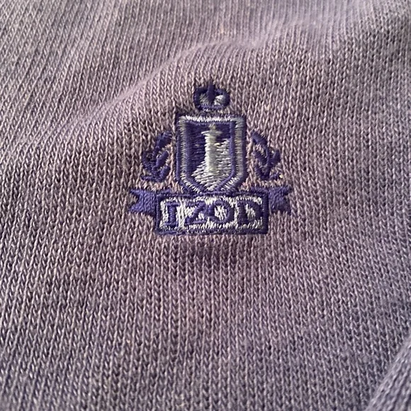 BLUE IZOD SWEATER  *flaw* - Picture 3 of 9